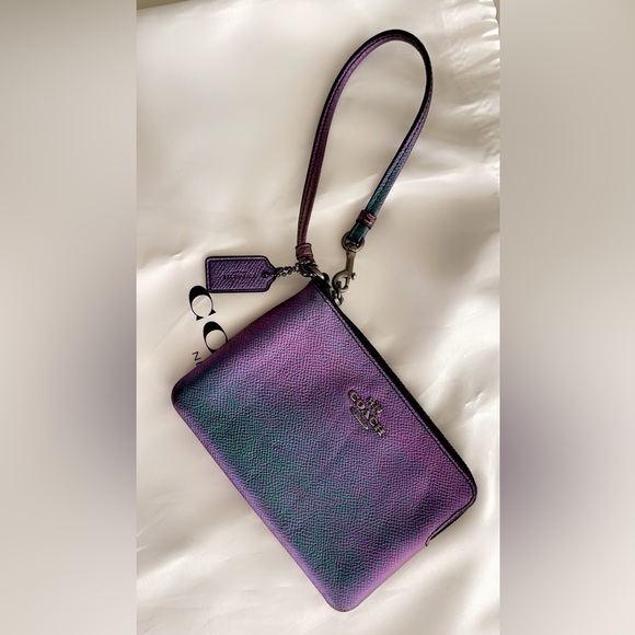 Coach Handbags - COACH Hologram Iridescent Oil Slick Leather Zip Wristlet 💜💚💙